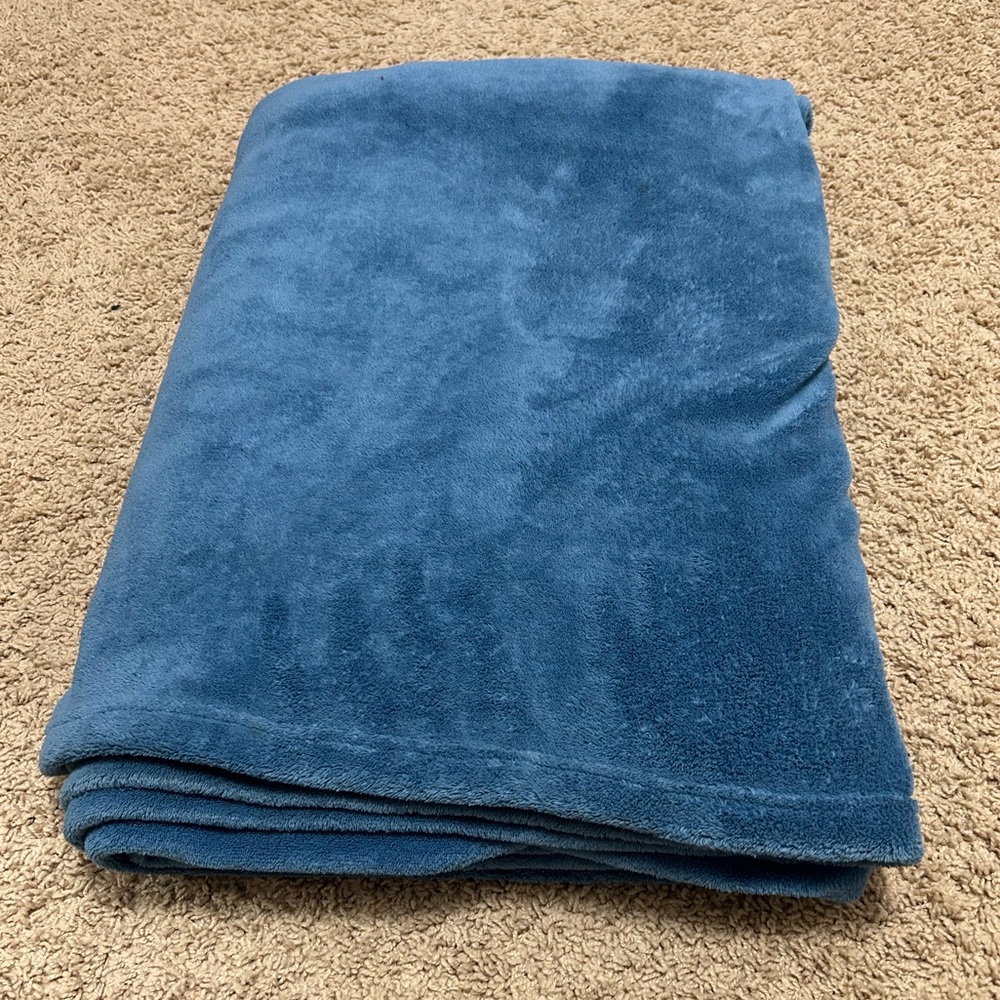 Blue Plush Blanket Twin/ Twin XL